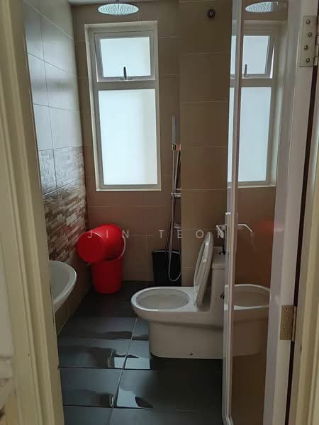 Service Residence for Rent at TriTower Residence @ Johor Bahru Sentral - Jin Teok - Bathroom - PropertyGuru.com.my