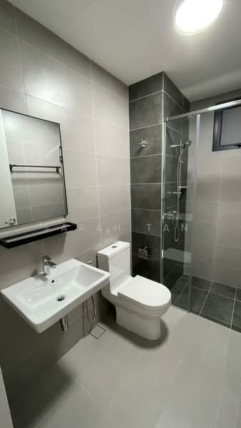 Servis Apartment untuk Disewa di Sunway Belfield - Sarah Tan - Bathroom - PropertyGuru.com.my