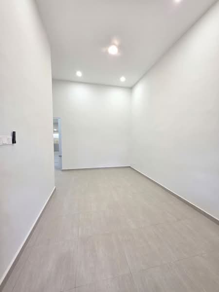 1-storey Terraced House for Sale in Taman Skudai Baru (Skudai) - Jaz Lee - PropertyGuru.com.my