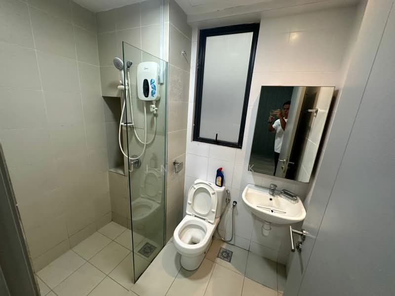 Servis Apartment untuk Disewa di Residences @ 1 Tebrau - Jin Teok - Bathroom - PropertyGuru.com.my