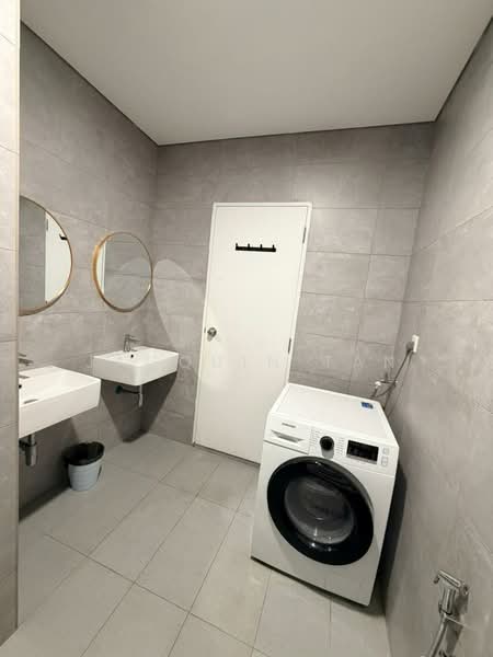 Servis Apartment untuk Disewa di Cubic Botanical - Jacquin Tan - Bathroom - PropertyGuru.com.my
