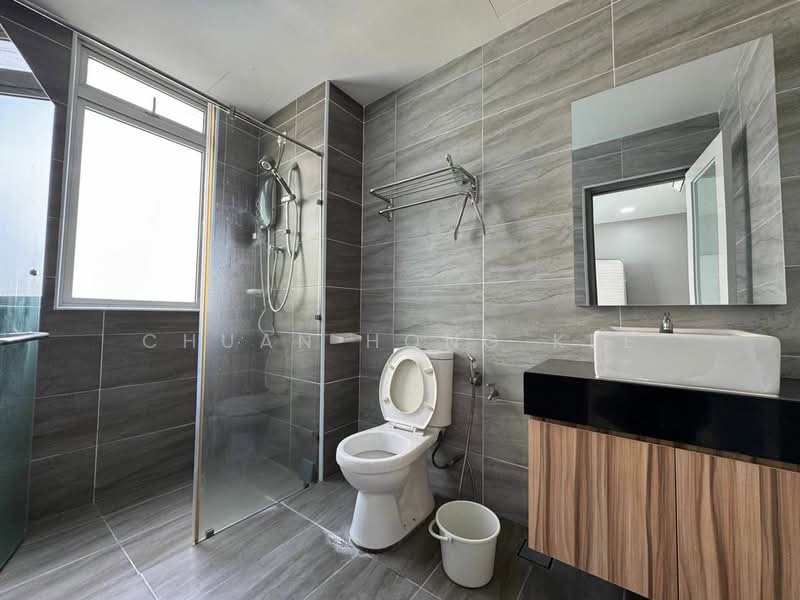 Service Residence for Rent at KSL Residence @ Daya - Chuan Hong Kee - Bathroom - PropertyGuru.com.my