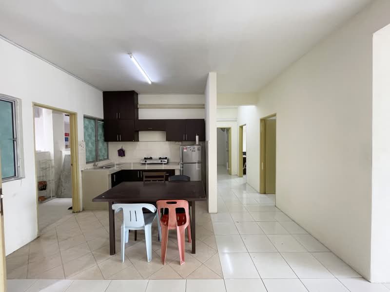 Condominium for Rent at Unipark Condominium - Eiffel Lai - Kitchen - PropertyGuru.com.my