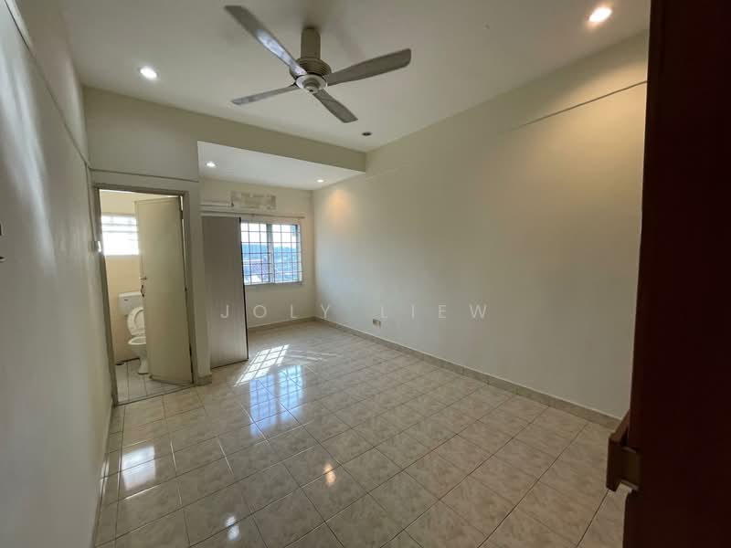 Rumah Teres 2 Tingkat untuk Dijual di Taman Taynton View (Cheras) - Joly Liew - Interior - PropertyGuru.com.my