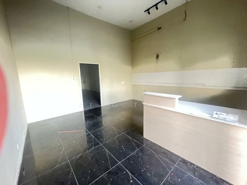 Shop / Office for Rent in Tabuan Jaya (Kuching) - Jeno Tan - Interior - PropertyGuru.com.my