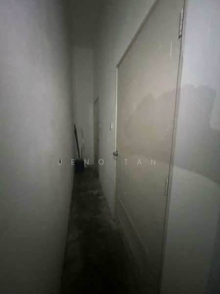 Shop / Office for Rent in Tabuan Jaya (Kuching) - Jeno Tan - Corridor - PropertyGuru.com.my
