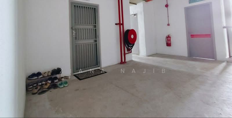 Apartment for Sale at Harmoni Elmina 1 @ City Of Elmina - Ziana Najib - Entrance apartment harmoni elmina - PropertyGuru.com.my