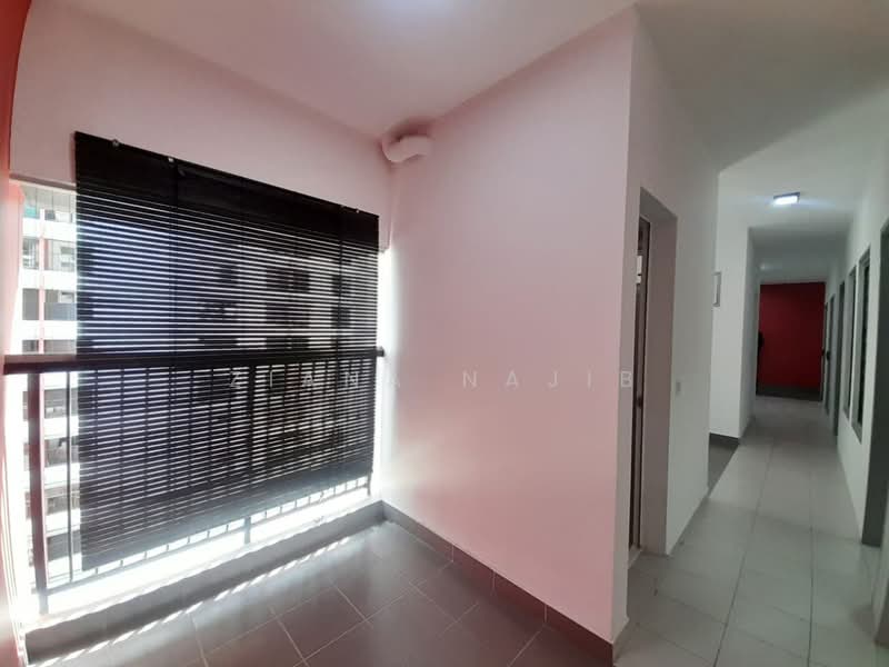Pangsapuri untuk Dijual di Harmoni Elmina 1 @ City Of Elmina - Ziana Najib - Balcony - PropertyGuru.com.my