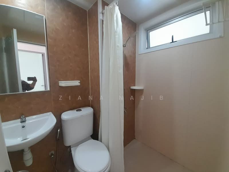 Pangsapuri untuk Dijual di Harmoni Elmina 1 @ City Of Elmina - Ziana Najib - Bathroom - PropertyGuru.com.my