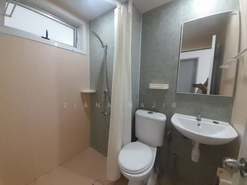 Pangsapuri untuk Dijual di Harmoni Elmina 1 @ City Of Elmina - Ziana Najib - Bathroom - PropertyGuru.com.my