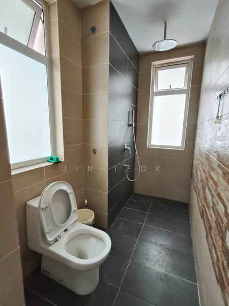 Servis Apartment untuk Dijual di TriTower Residence @ Johor Bahru Sentral - Jin Teok - Bathroom - PropertyGuru.com.my