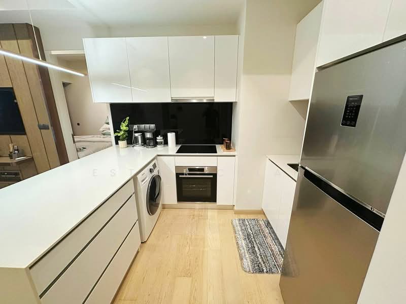 Service Residence for Sale at Star Residences One - Esther Cheah - Kitchen - PropertyGuru.com.my