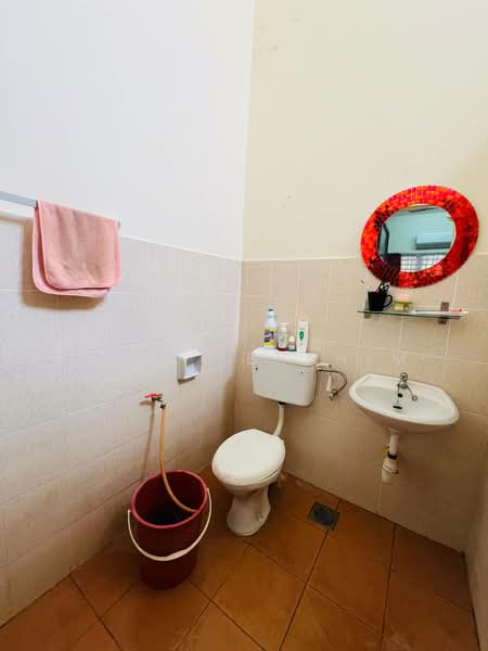 Rumah Teres 1 Tingkat untuk Dijual di Taman Pelangi Semenyih (Semenyih) - Hawa Ibrahim - Bathroom - PropertyGuru.com.my