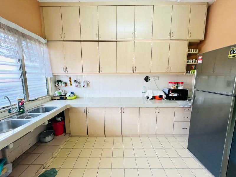 Rumah Teres 1 Tingkat untuk Dijual di Taman Pelangi Semenyih (Semenyih) - Hawa Ibrahim - Kitchen - PropertyGuru.com.my