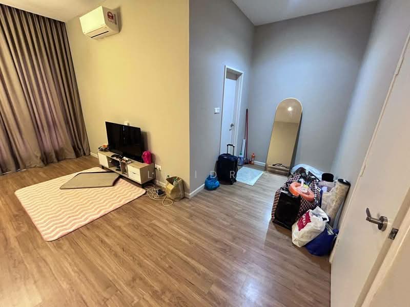 2-storey Terraced House for Sale in Taman Cahaya Alam (Shah Alam) - Ali Idris - Living Room - PropertyGuru.com.my