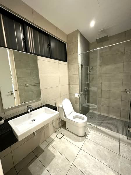 Servis Apartment untuk Disewa di The Sentral Suites - Nisha . - Bathroom - PropertyGuru.com.my