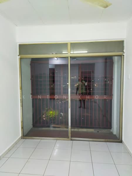 Rumah Flat untuk Dijual di Taman Harmoni Indah - Kenton Khor - Balcony - PropertyGuru.com.my