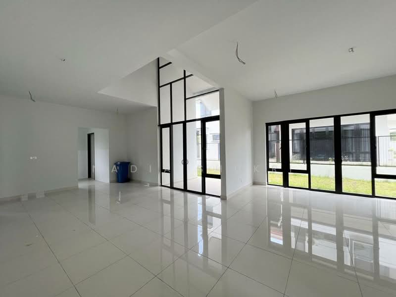 Semi-Detached House for Sale in Bukit Bandaraya (Shah Alam) - Nadia Shukri - Living Room - PropertyGuru.com.my