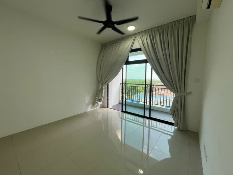 Servis Apartment untuk Disewa di 8Scape Residence @ Sutera - Leo SK - Balcony - PropertyGuru.com.my