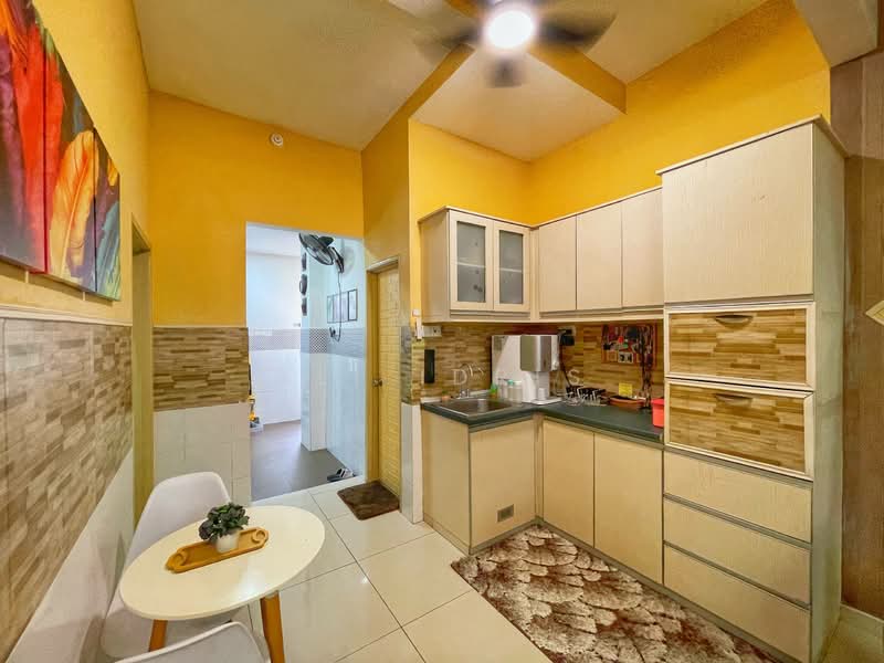 2-storey Terraced House for Sale in Bandar Teknologi Kajang (Kajang) - Ali Idris - Kitchen - PropertyGuru.com.my