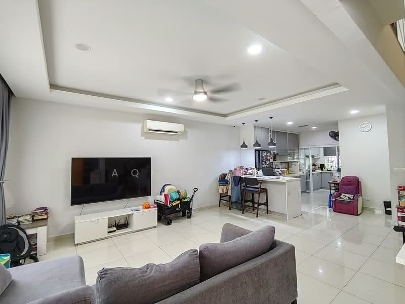 2-storey Terraced House for Sale in Cyberjaya (Selangor) - Aqil Kamal - Living Room - PropertyGuru.com.my