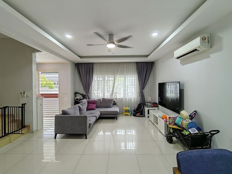 2-storey Terraced House for Sale in Cyberjaya (Selangor) - Aqil Kamal - Living Room - PropertyGuru.com.my