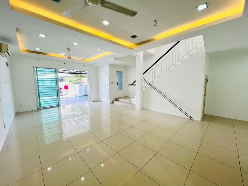 2-storey Terraced House for Sale in Bandar Teknologi Kajang (Kajang) - Ali Idris - Living Room - PropertyGuru.com.my