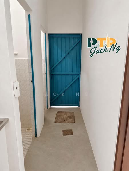 Rumah Teres 1 Tingkat untuk Dijual di Taman Perwira (Simpang Ampat) - Jack Ng - Corridor - PropertyGuru.com.my