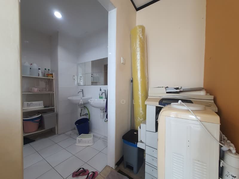 Shop / Office for Sale in Ara Damansara (Petaling Jaya) - Azizol . - Bathroom - PropertyGuru.com.my