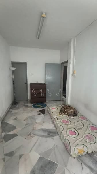 Flat for Sale at Villa Mewah - Chris Choo - PropertyGuru.com.my