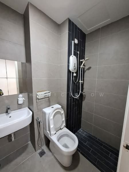 Service Residence for Sale at H2O Residences - Shanice Low - Bathroom - PropertyGuru.com.my