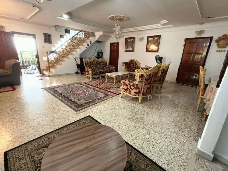 Bungalow for Sale in Seksyen 3 (Shah Alam) - Shiqin Saidin - Living Room - PropertyGuru.com.my