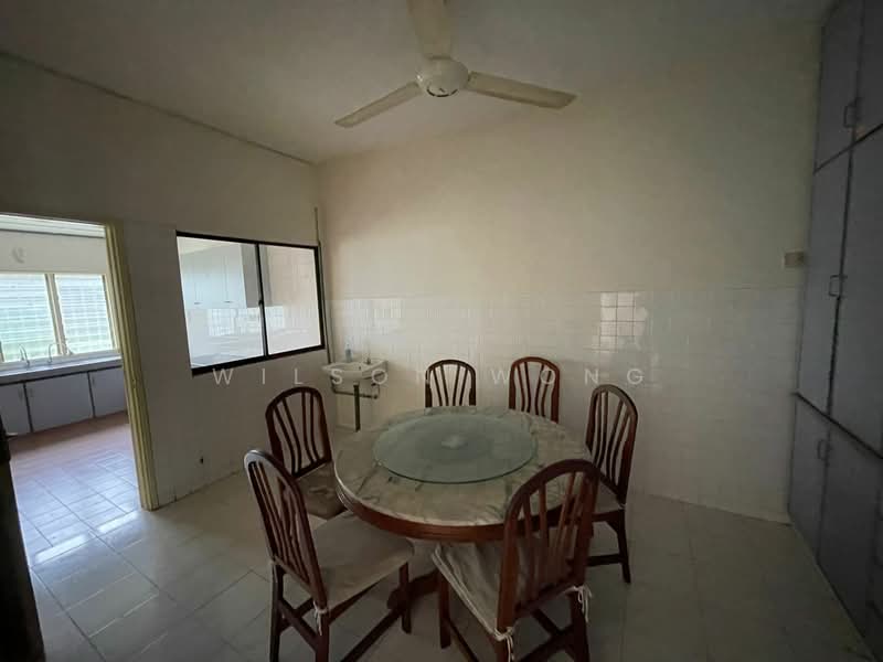 Rumah Teres 2 Tingkat untuk Disewa di Taman Daya (Kepong) - Wilson Wong - Dining Room - PropertyGuru.com.my