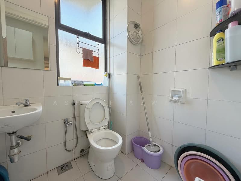 Bungalow for Sale in Shah Alam (Selangor) - Ashraf Azwan - Bathroom - PropertyGuru.com.my