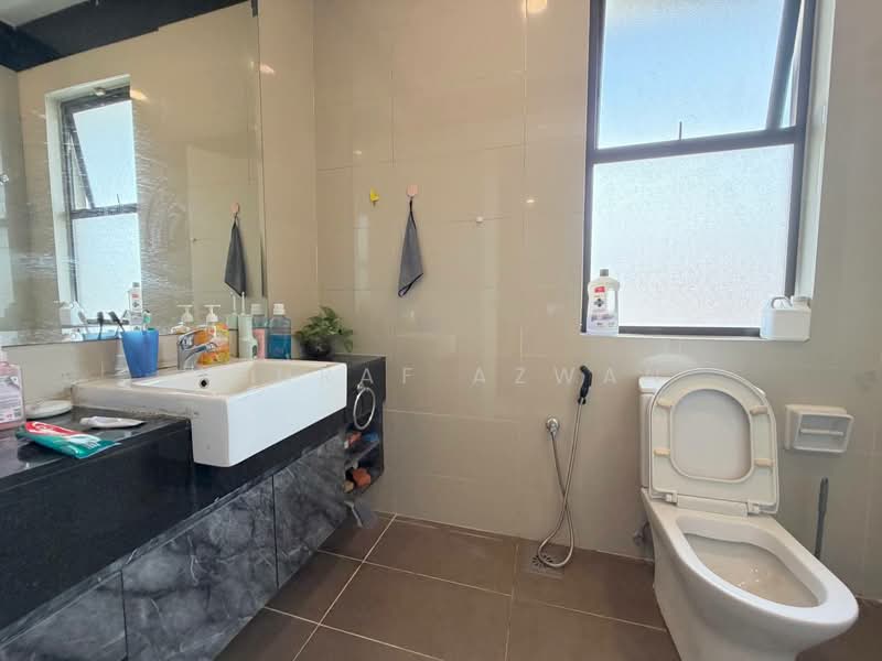 Bungalow for Sale in Shah Alam (Selangor) - Ashraf Azwan - Bathroom - PropertyGuru.com.my