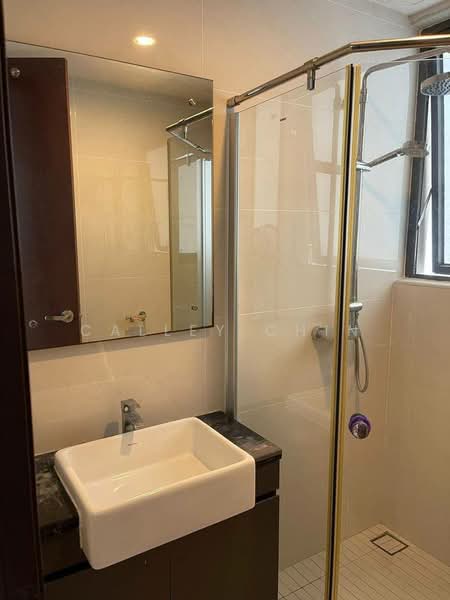 Kondominium untuk Dijual di Royal Strand @ Country Garden Danga Bay - Calley Chin - Bathroom - PropertyGuru.com.my