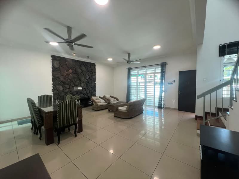 Rumah Teres 2 Tingkat untuk Dijual di Taman Mutiara Rini (Skudai) - Kimberly Tay - Living Room - PropertyGuru.com.my