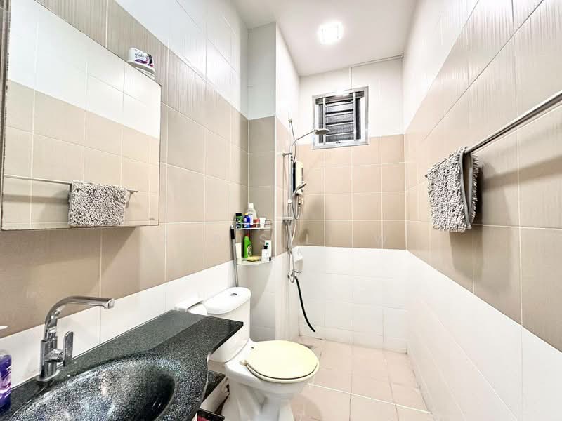 2-storey Terraced House for Sale in Nusa Sentral (Iskandar Puteri (Nusajaya)) - Chris Liew - Bathroom - PropertyGuru.com.my