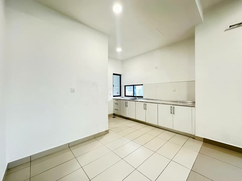 2-storey Terraced House for Sale in Bandar Bukit Raja (Klang) - Shiqin Saidin - Kitchen - PropertyGuru.com.my