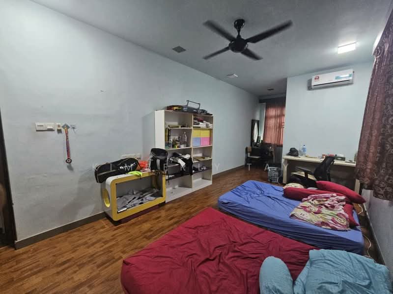 Semi-Detached House for Sale in Taman Sutera Utama (Skudai) - Kimberly Tay - Bedroom - PropertyGuru.com.my