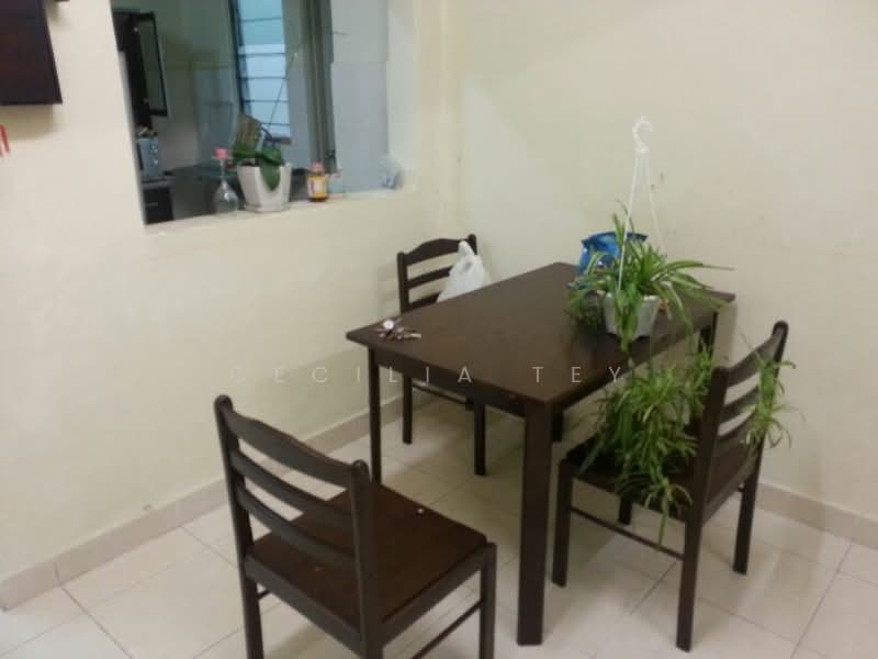 Service Residence for Sale at D'Alamanda - Cecilia Tey - Dining Room - PropertyGuru.com.my