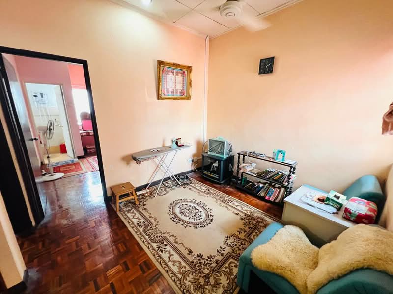 Rumah Teres untuk Dijual di Bandar Mahkota Cheras (Cheras) - Aqil Kamal - Living Room - PropertyGuru.com.my