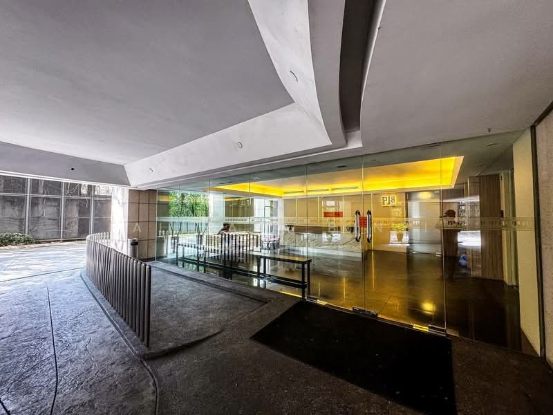 Servis Apartment untuk Dijual di PJ8 - Faliyana binti Muda - Entrance - PropertyGuru.com.my