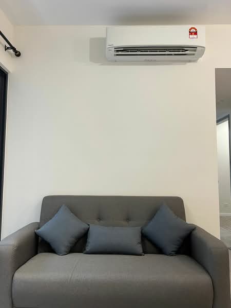 Servis Apartment untuk Disewa di Millerz Square Serviced Residence - Melody Soong - Living Room - PropertyGuru.com.my