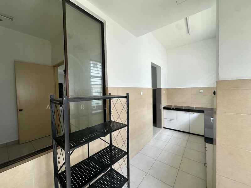 Terraced House for Sale in 16 Sierra (Puchong) - Amirul Ashraff - Kitchen - PropertyGuru.com.my