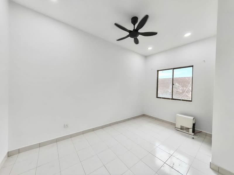 2-storey Terraced House for Sale in Taman Puteri Wangsa (Ulu Tiram) - Coco Feng Lily - Interior - PropertyGuru.com.my
