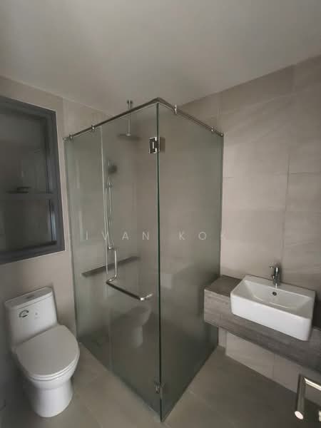 Servis Apartment untuk Dijual di Edelweiss @ Tropicana Gardens - Ivan Kok - Bathroom - PropertyGuru.com.my