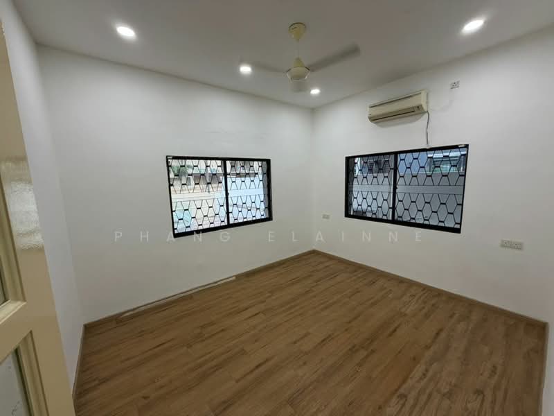 Rumah Banglo untuk Dijual di Taman Kebun Teh (Johor Bahru) - Phang Elainne - PropertyGuru.com.my