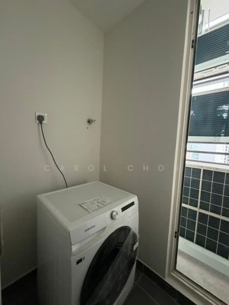 Servis Apartment untuk Disewa di Edelweiss @ Tropicana Gardens - Carol Chou - Balcony - PropertyGuru.com.my