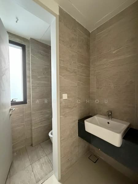 Servis Apartment untuk Disewa di Edelweiss @ Tropicana Gardens - Carol Chou - Bathroom - PropertyGuru.com.my